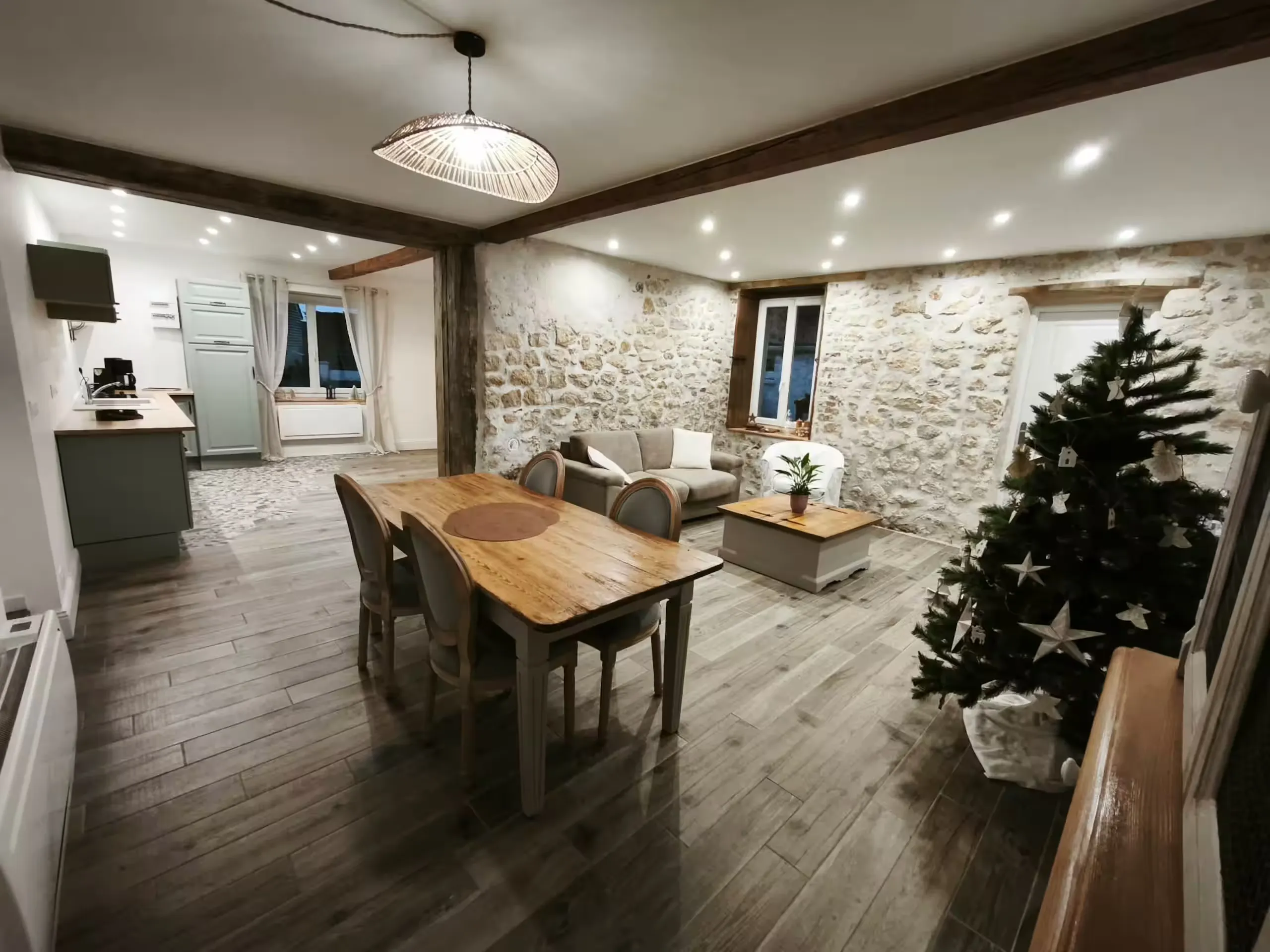 La maison pierre et poutre d’Opale